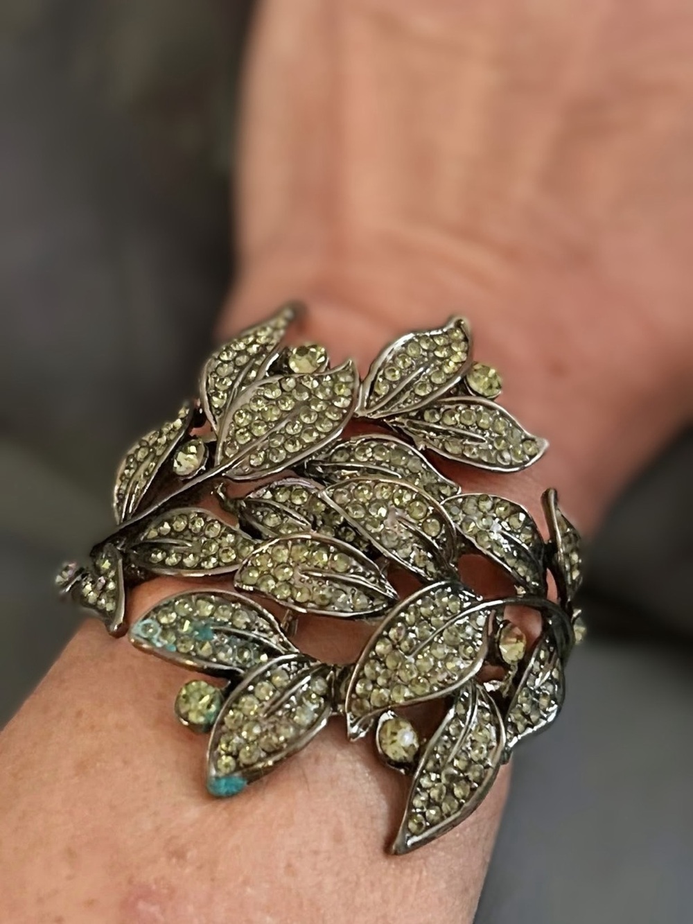 BCBGMAXAZRIA Antiqued Silver Rhinestone Leaf Cuff Statement Bracelet - Pristine!